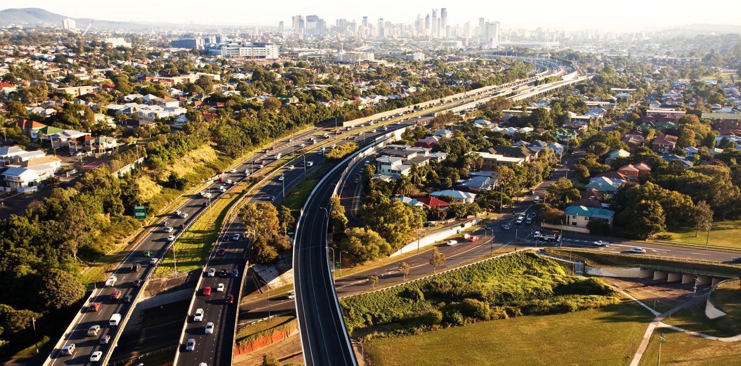Traffic on a highway approaching Brisbane.