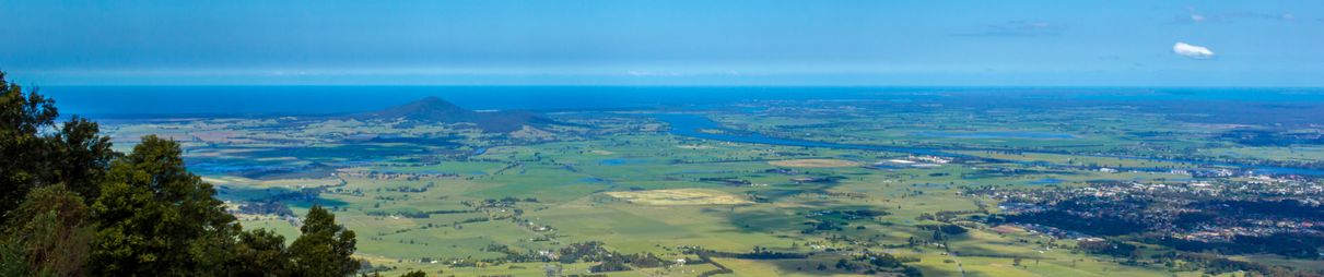 Cambewarra lookout with Berrys Bay and Shoalhaven river in the background.