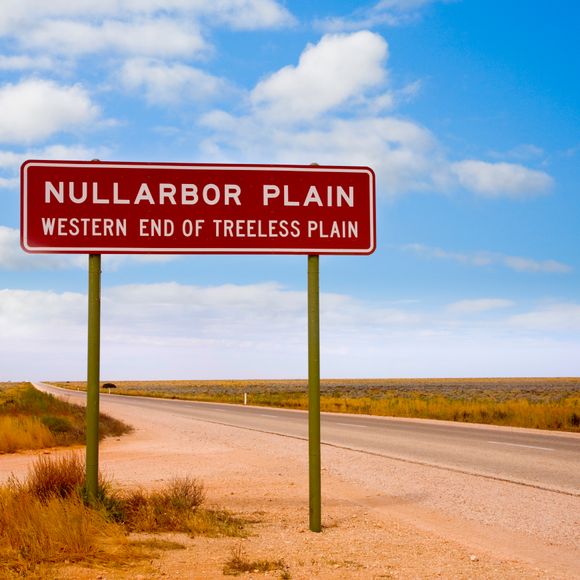Sign on the Nullarbor Plain, at the western end of the Treeless Plain.